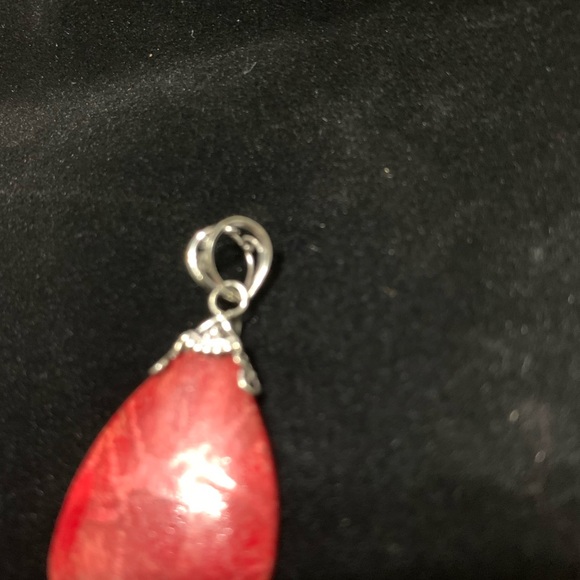 Sponge Coral Teardrop Pendant in Sterling Silver - Picture 9 of 9